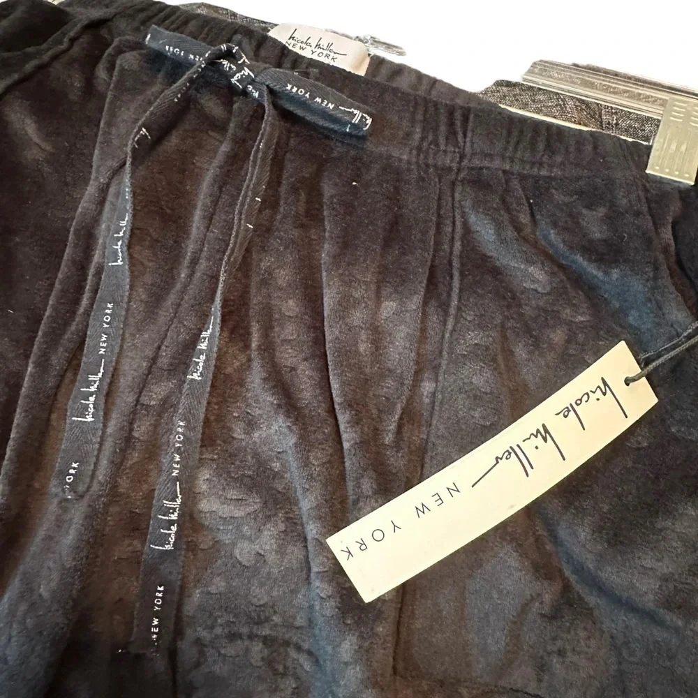 Nicole Miller Velvety Velour Black Jogger Pants, M